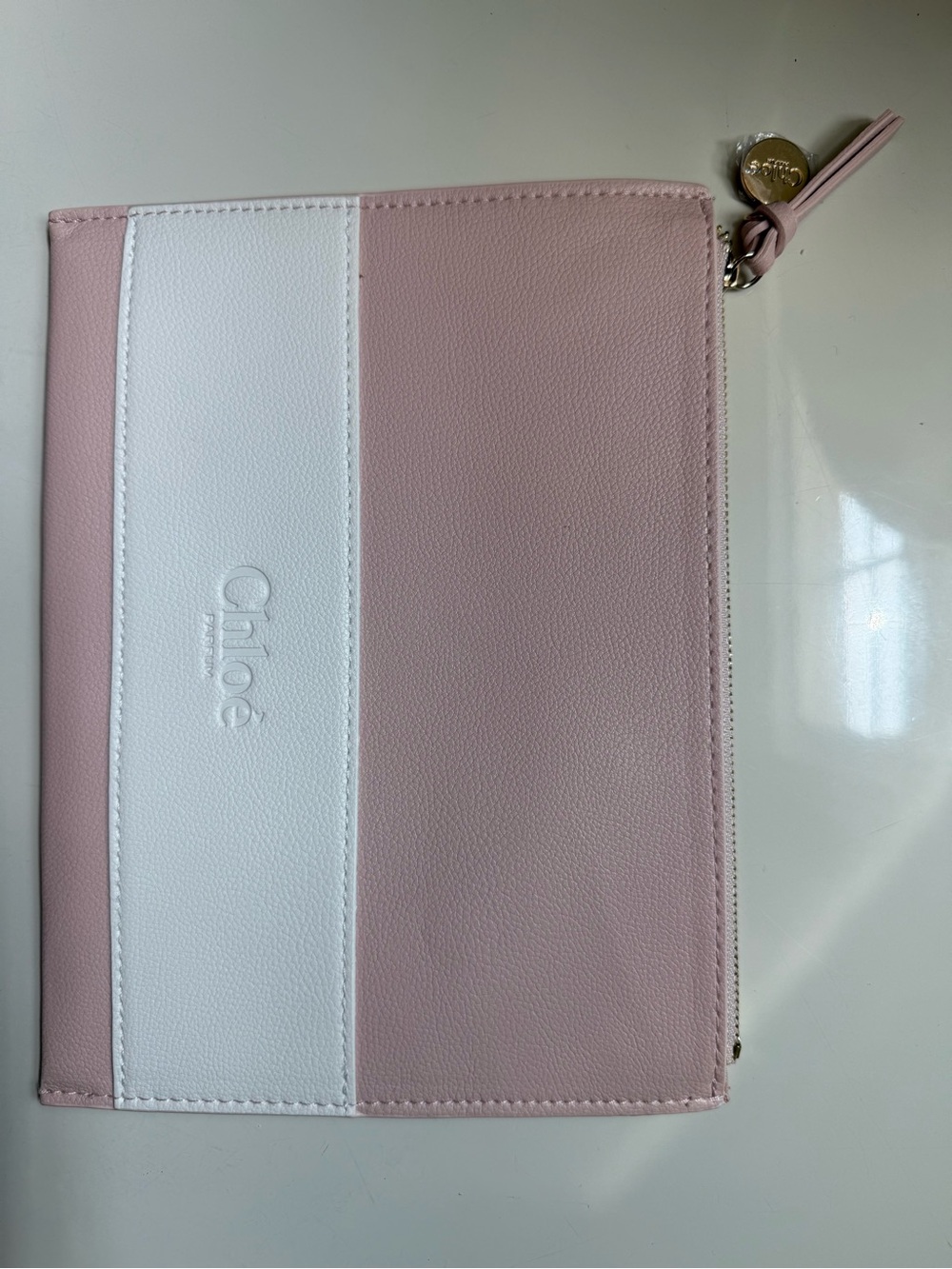 Chloe parfum vegan leather makeup bag Pink and White Leather Zip Pouch NWOT
